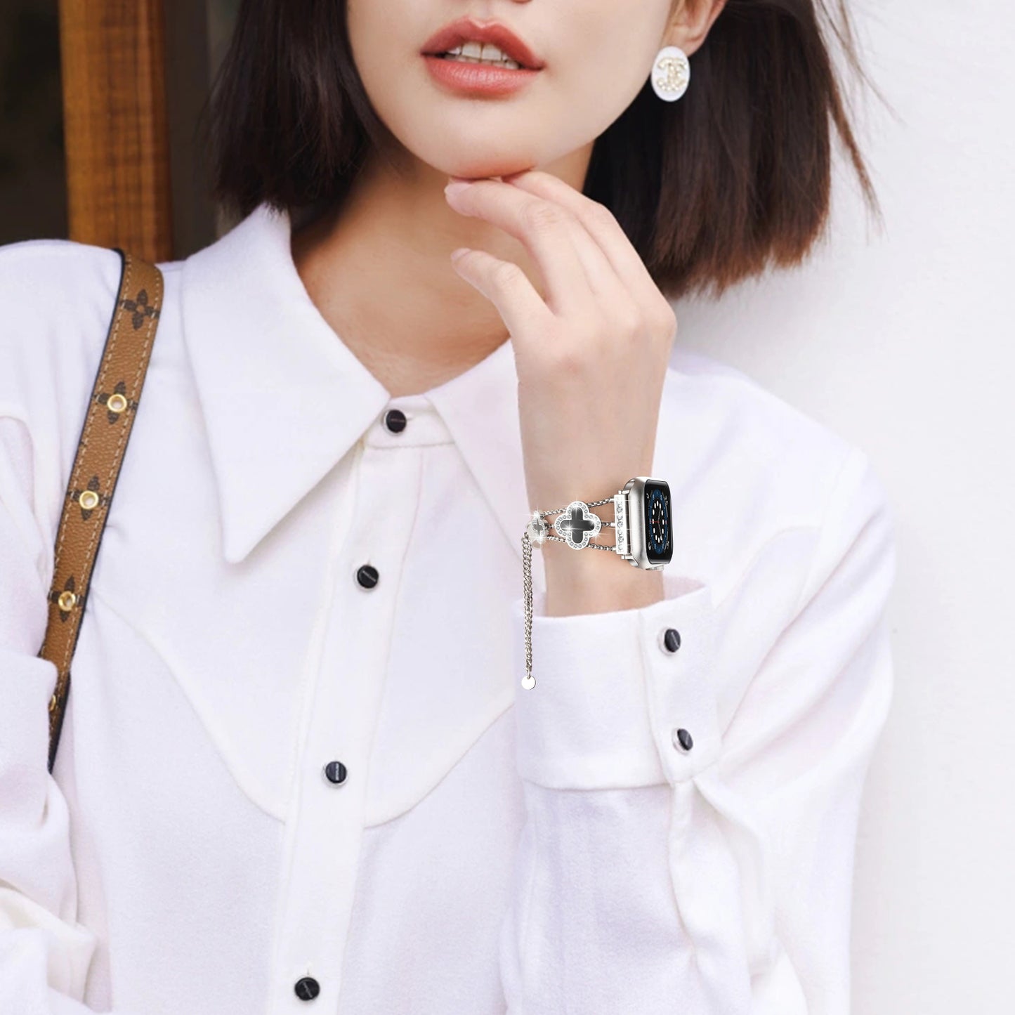 Flower Stainless Steel Watch Band Compatible for Apple Watch Band 38mm/40mm/41mm/42mm Series 10 9 8 7 SE 6/5/4 Women Stainless Steel IWatch Band for iWatch Bands Series 3/2/1