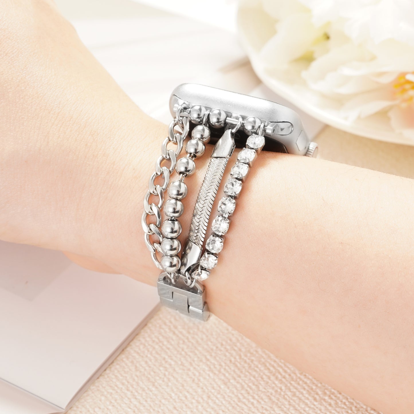 Skimemry Women’s Slim Gold Stainless Steel Chain Band Compatible with Apple Watch Series 1–10/SE (38/40-42/44-46mm)